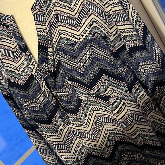 Blouse - Picture 2 of 2